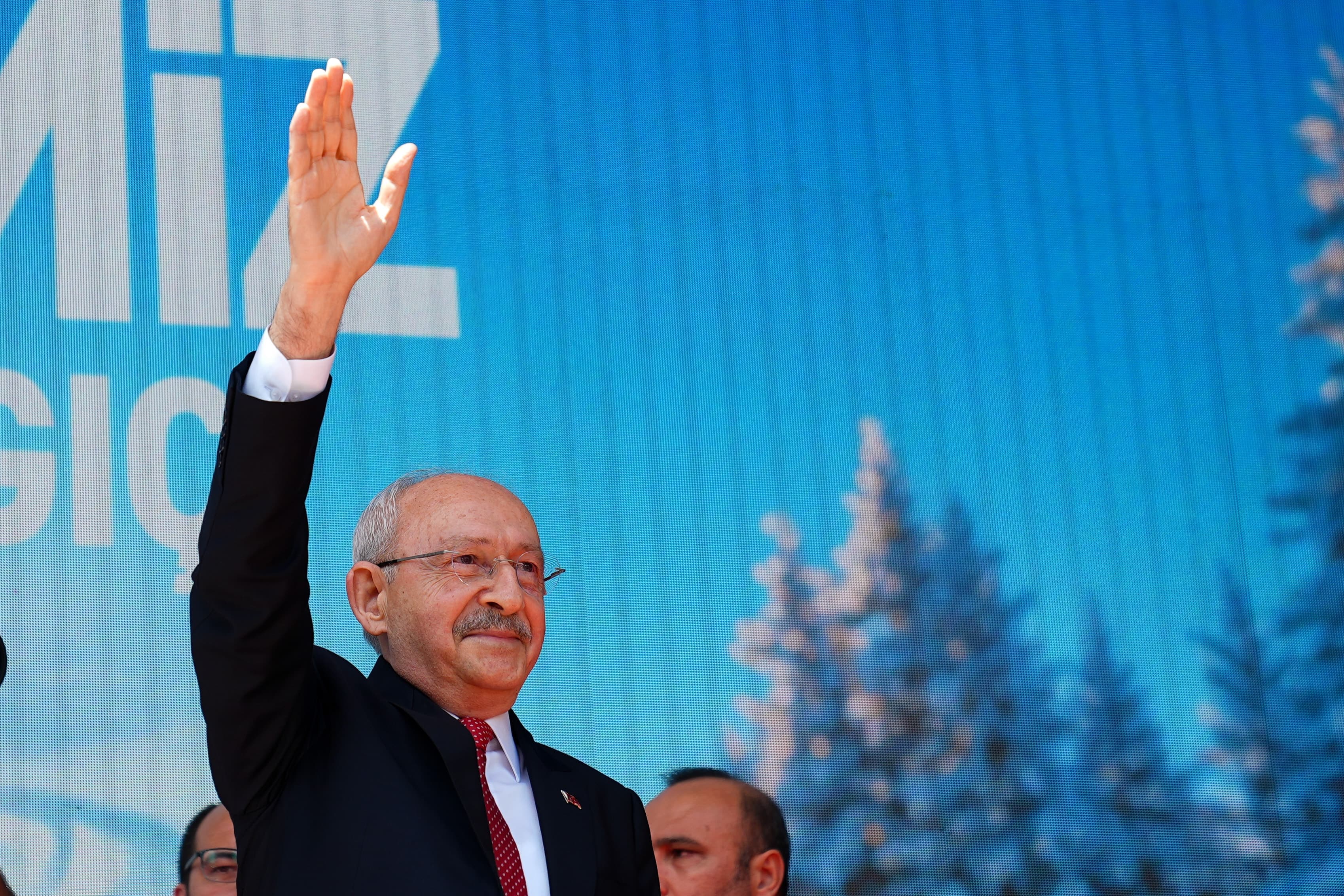 Kılıçdaroğlu geri adım atmıyor: CHP kurultayı için tarih verildi