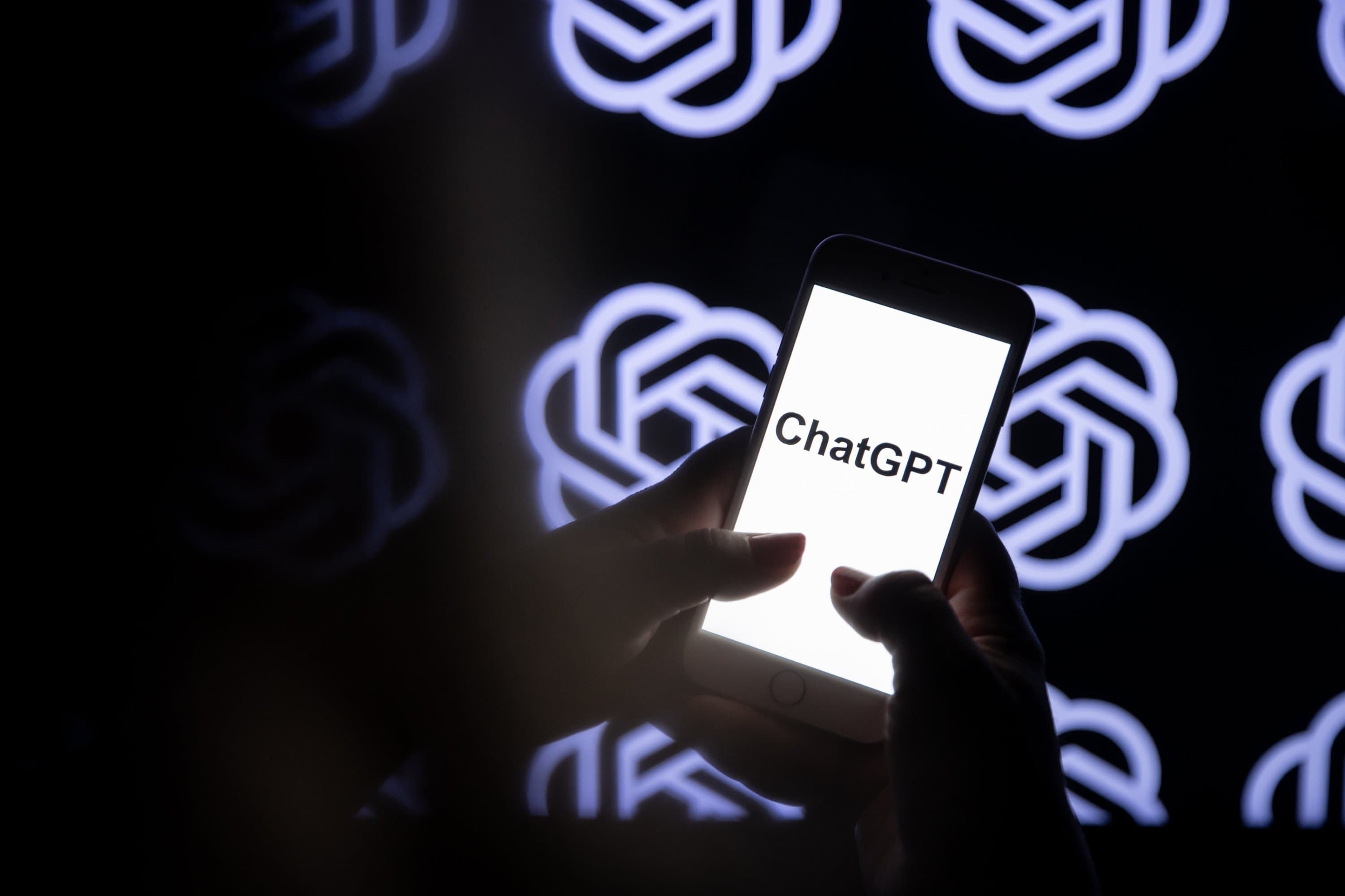 OpenAI, tartışmalara yanıt olarak gençlere özel ChatGPT sürümünü hayata geçiriyor